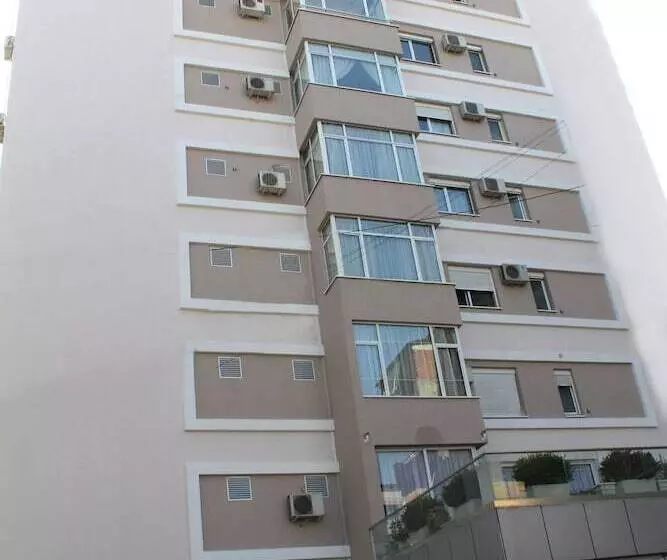 فندق Signature Idea