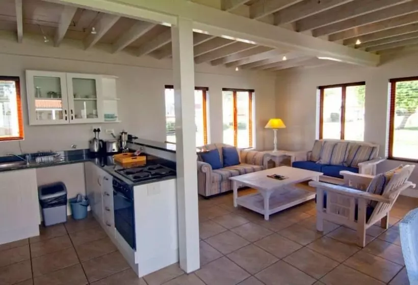 בית מלון כפרי The Dunes Resort &