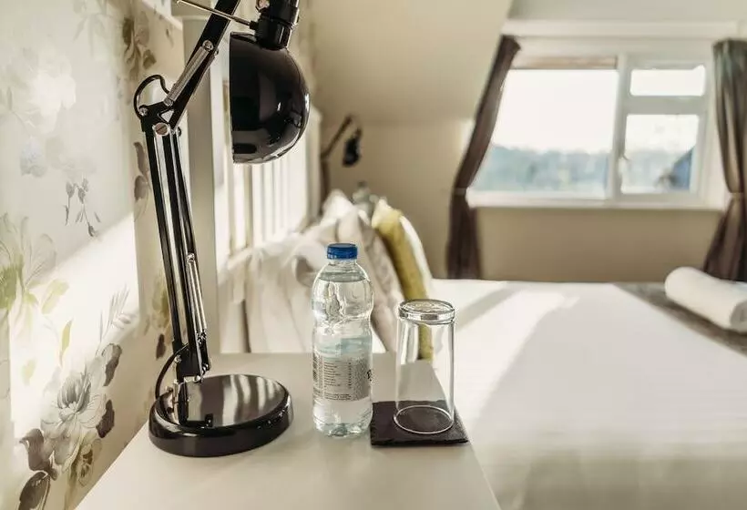 هتل Three Wells B&b