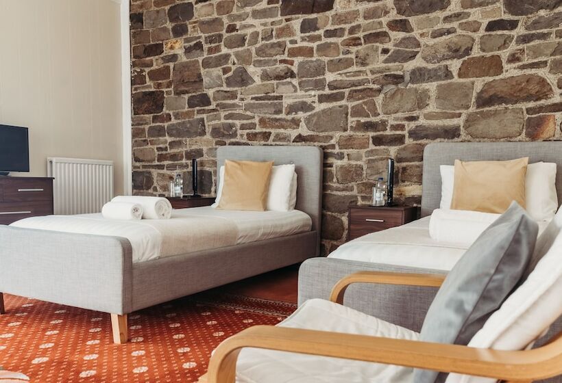 Hotel Three Wells B&b