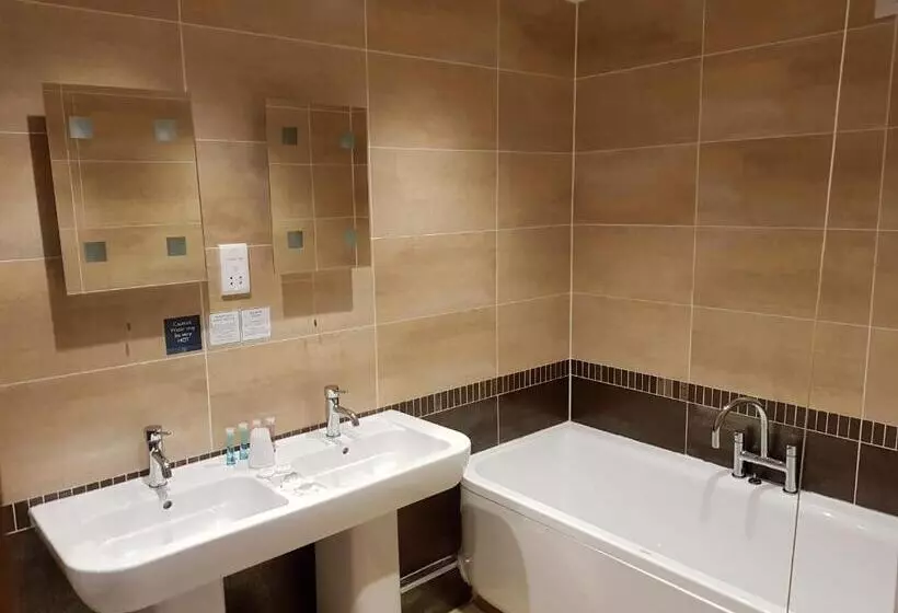 בית מלון כפרי Windermere Park Inc Free Off Site Health Club