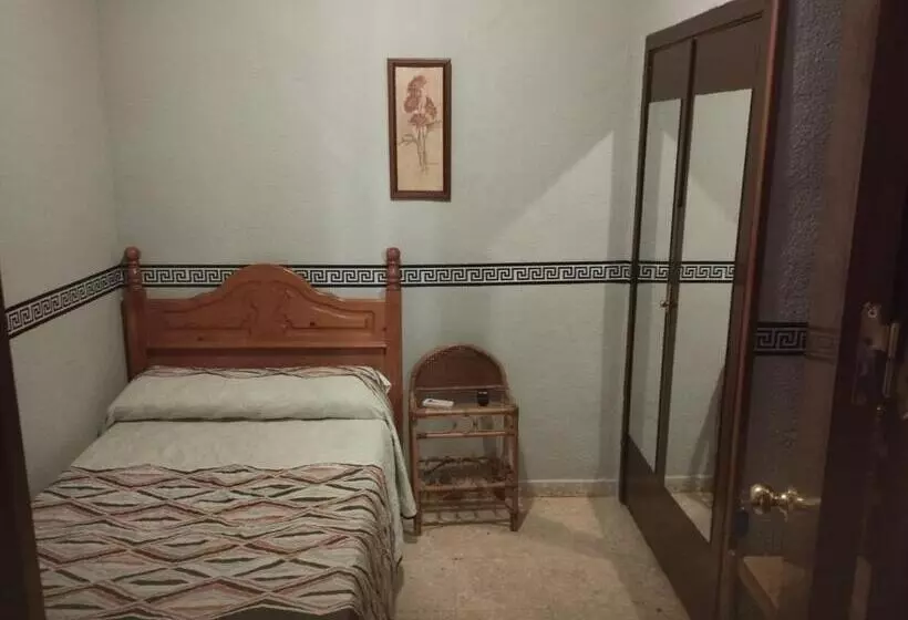 پانسیون Hospedería Lucano