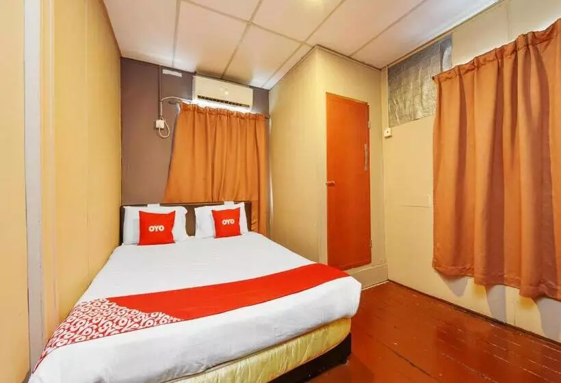 Hotelli Oyo 90627 Pulau Ketam Inn