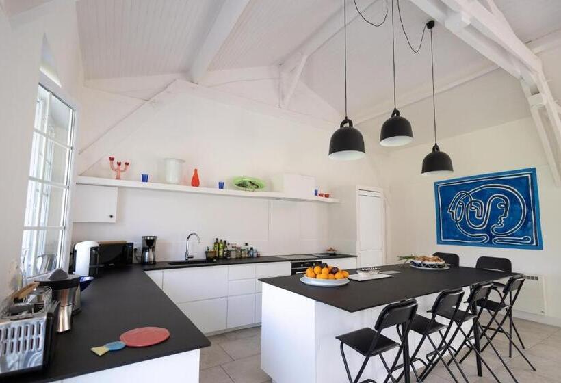 پانسیون La Métairie Guesthouse