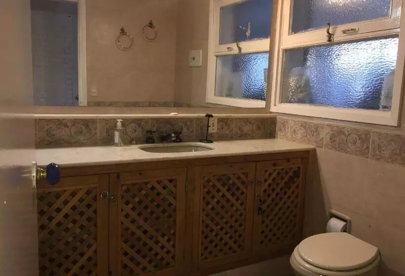 ユースホステル Palmeras Del Verdun