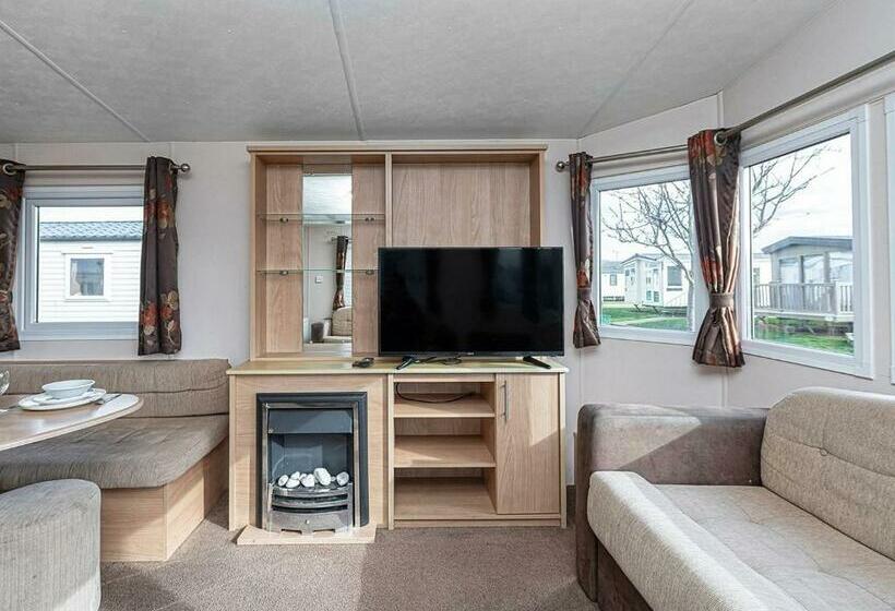 منتجع Lyons Manor House