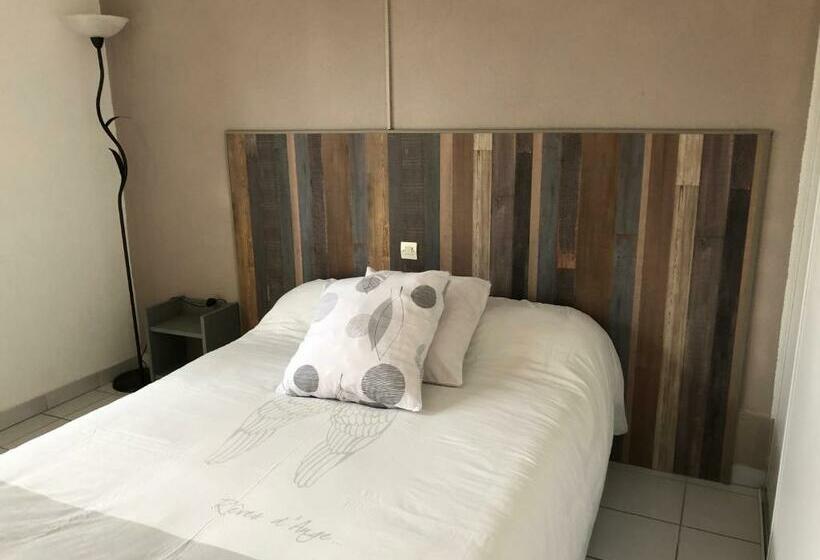 בית מלון כפרי Logis Hôtel Restaurant Le Clos Saint Loup