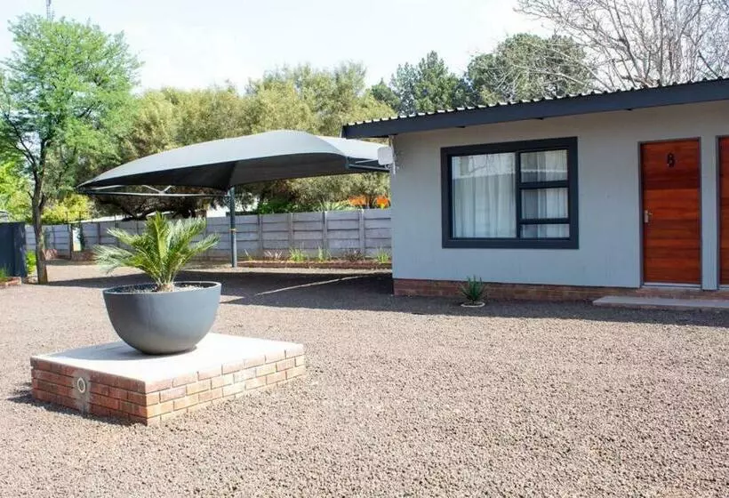 Majatalo Khanyisa Lifestyle