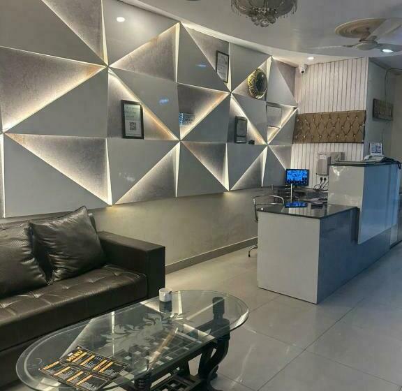 ホテル Goroomgo Dolls Inn Nainital