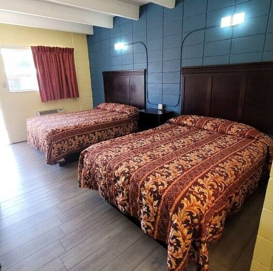 Отель Relax Inn