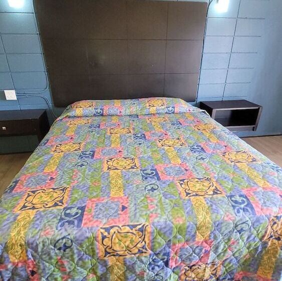 Отель Relax Inn