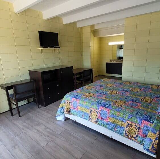 Отель Relax Inn