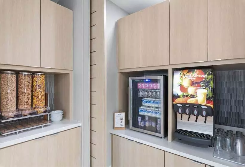 Hotelli Towneplace Suites By Marriott White Hall