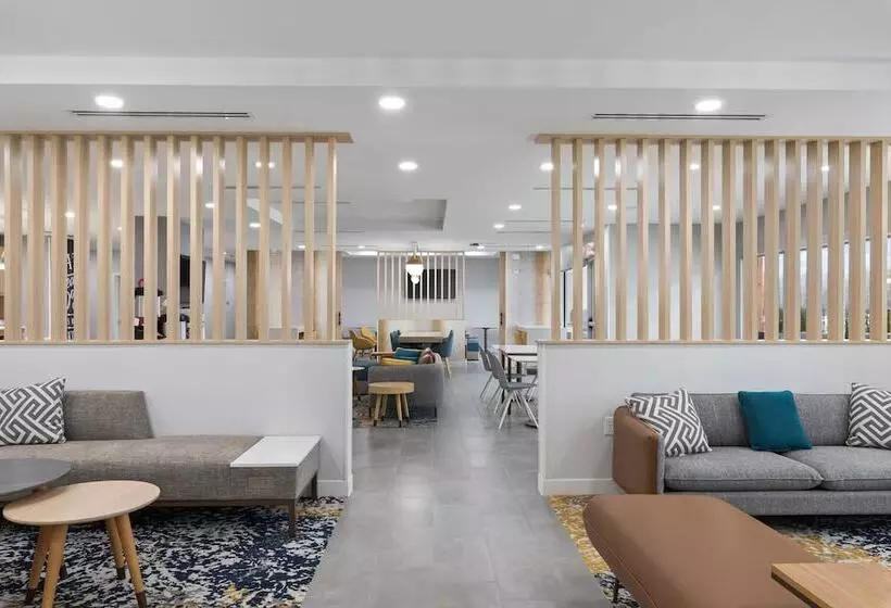 Hotelli Towneplace Suites By Marriott White Hall