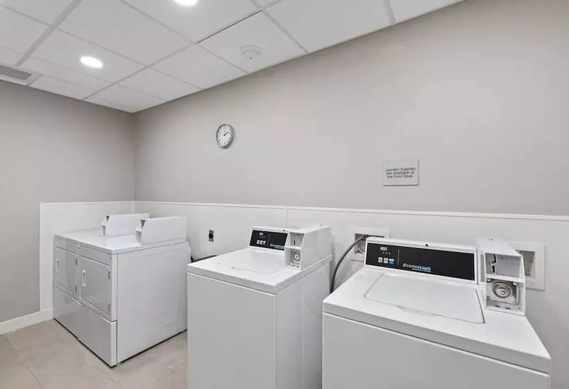 Hotelli Towneplace Suites By Marriott White Hall