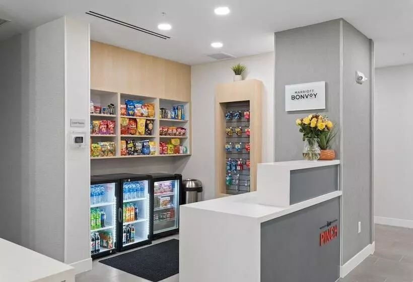 Hotelli Towneplace Suites By Marriott White Hall