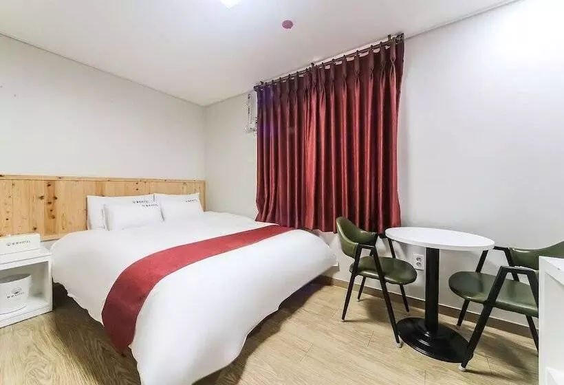 Motelli Tongyeong Mu