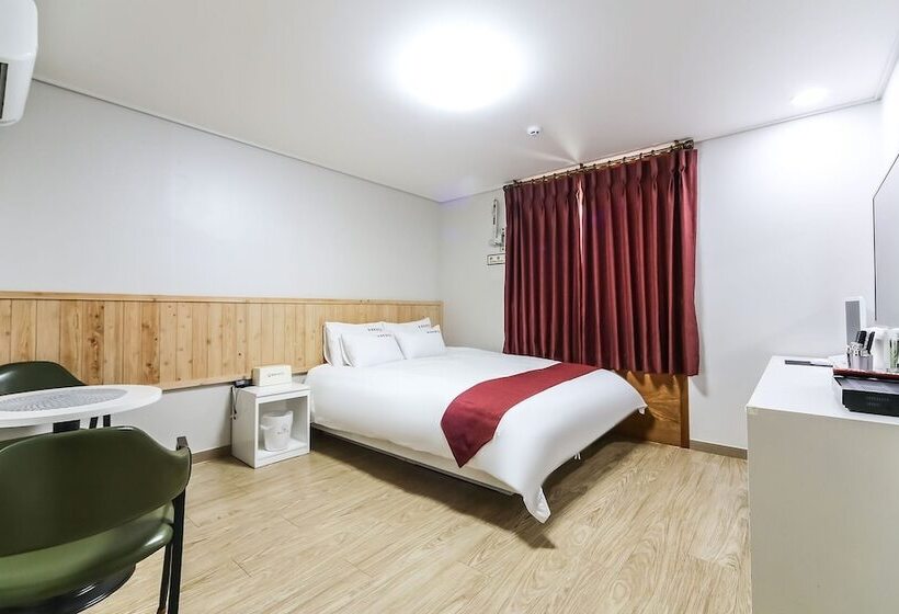 Motel Tongyeong Mu