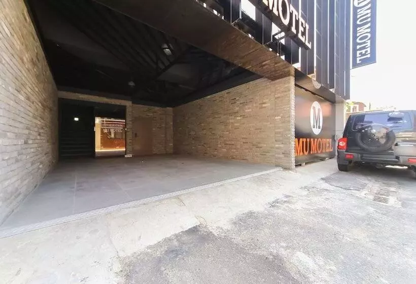 Motelli Tongyeong Mu