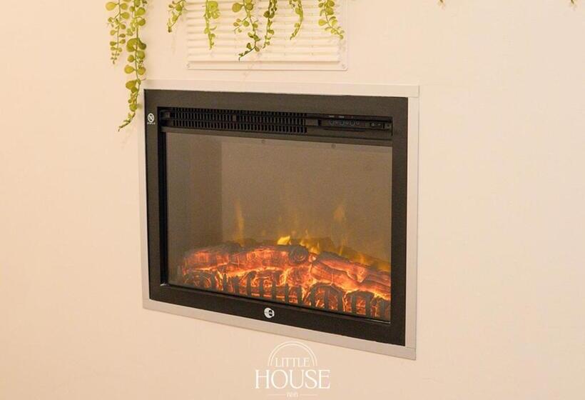 住宿加早餐  Little House