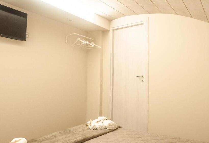 住宿加早餐  Little House