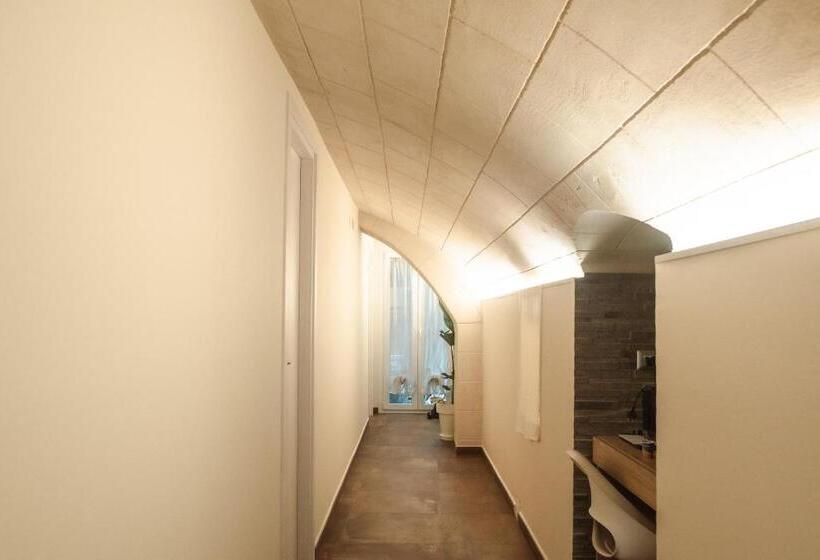 住宿加早餐  Little House