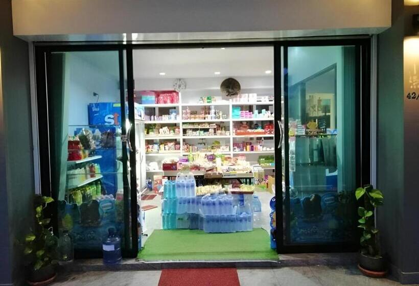 فندق Triple J Hometel