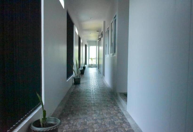 Hotel Triple J Hometel