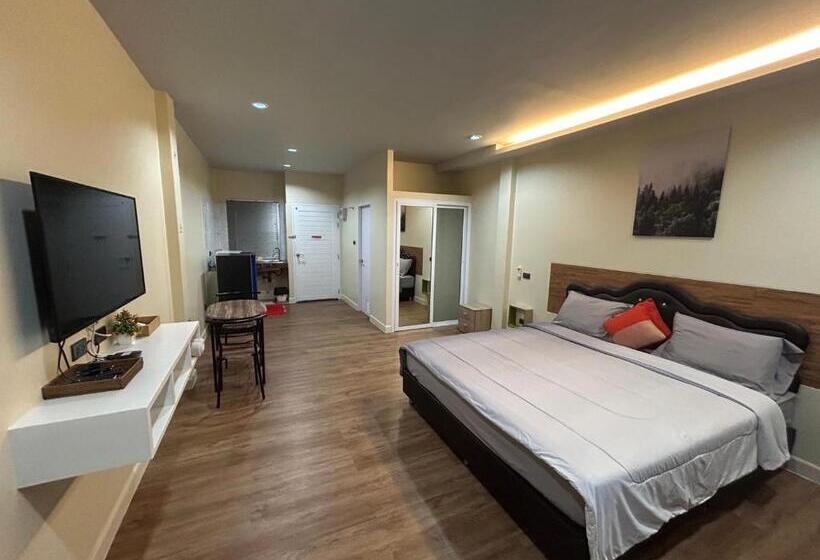 Hotel Triple J Hometel