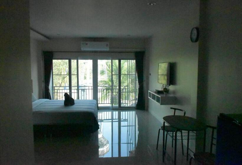 Hotel Triple J Hometel