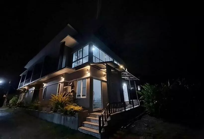 Hotelli Triple J Hometel