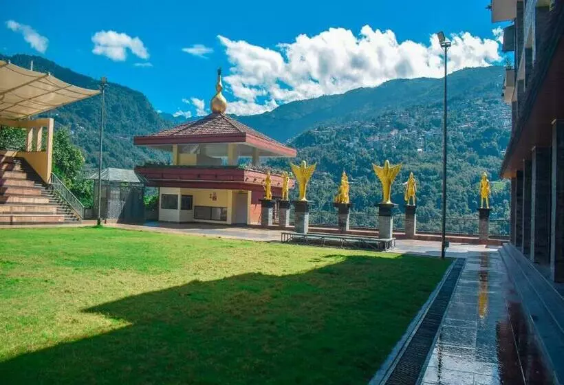 Oro Montana Hotels And Resort