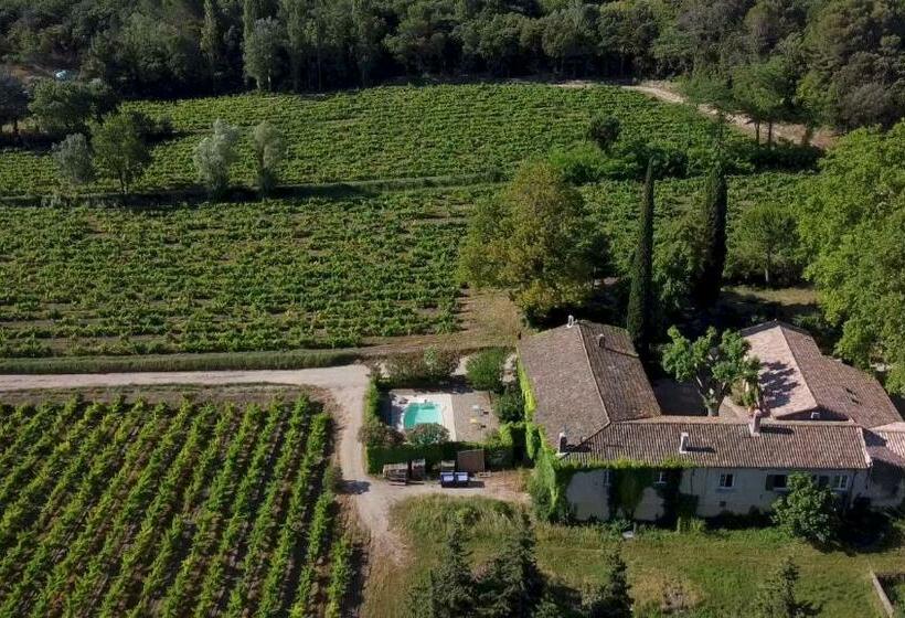 펜션 Gites De La Guicharde