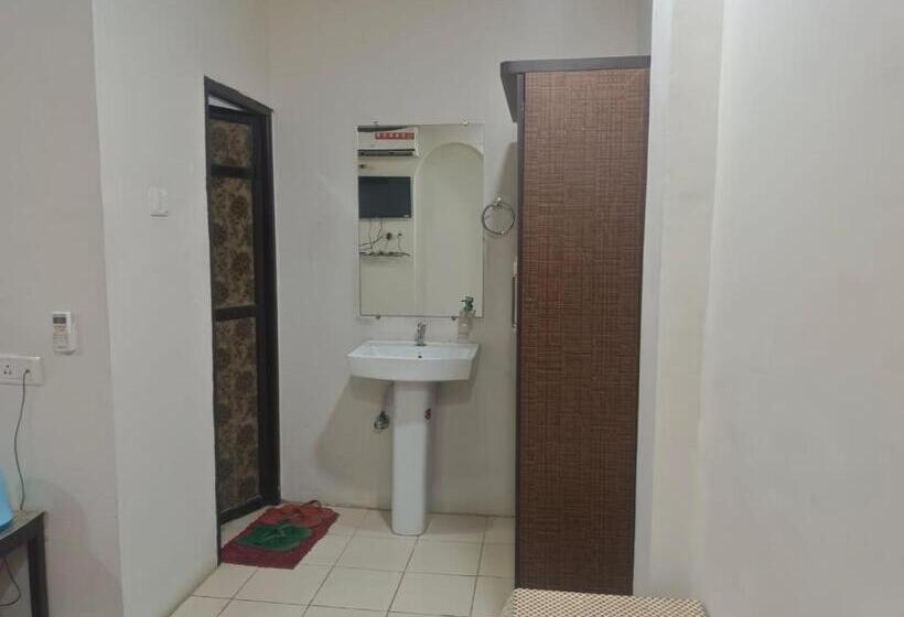 בית מלון כפרי Royal Churu