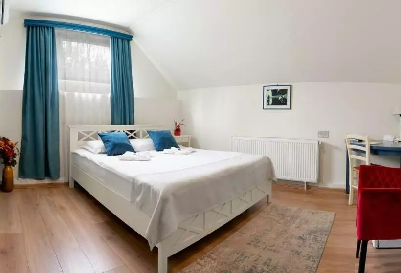 Majatalo Hermitage By Elenis