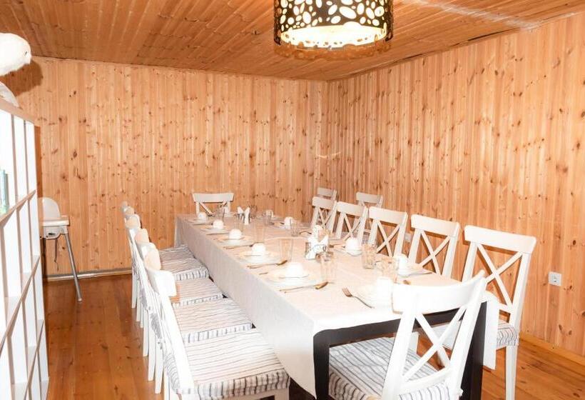 호텔 Balqaragai Forest Family Resorts