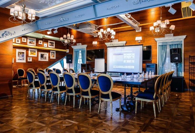 호텔 Balqaragai Forest Family Resorts