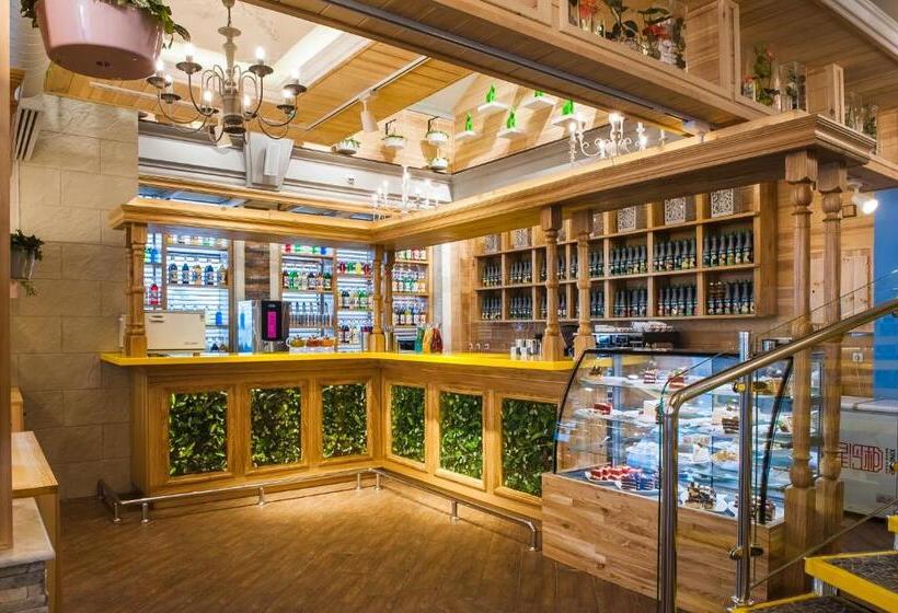 호텔 Balqaragai Forest Family Resorts