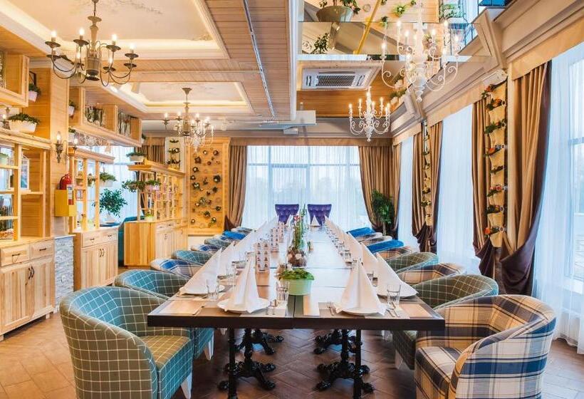 호텔 Balqaragai Forest Family Resorts