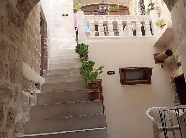 هتل Carra Konaği