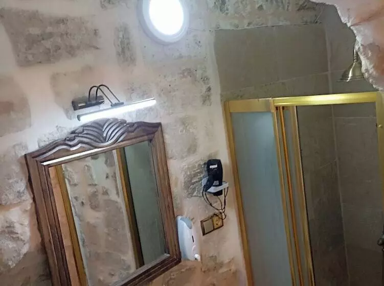 هتل Carra Konaği