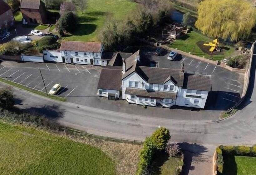 Отель The Boat Inn Hayton