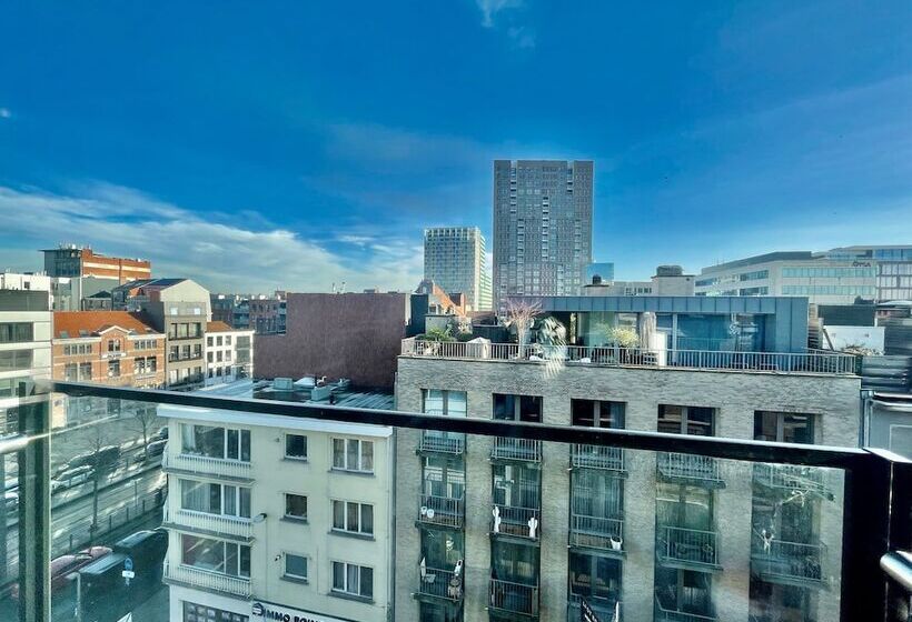 Oneluxstay Antwerp City Centre