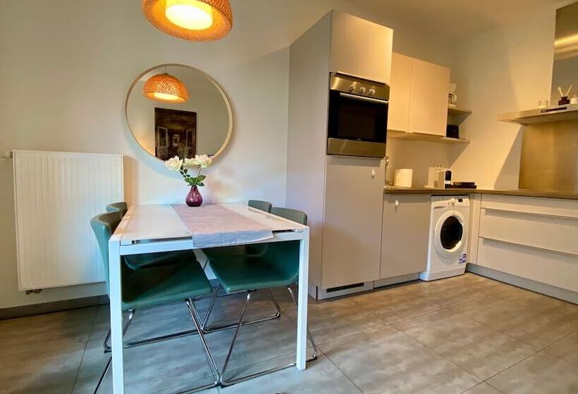 Oneluxstay Antwerp City Centre