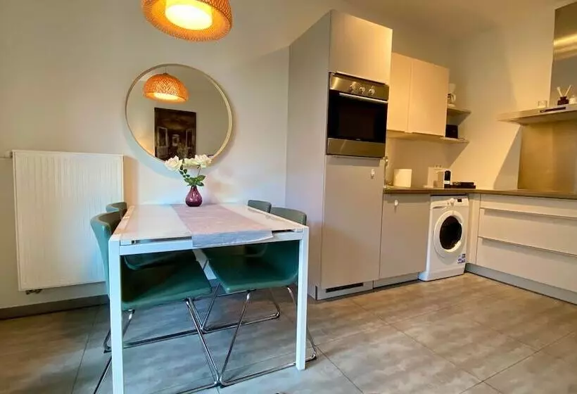 Oneluxstay Antwerp City Centre