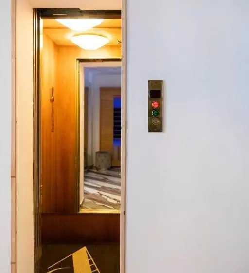 Aamiaismajoitus (B&B) Sant Antonino Luxury Suite
