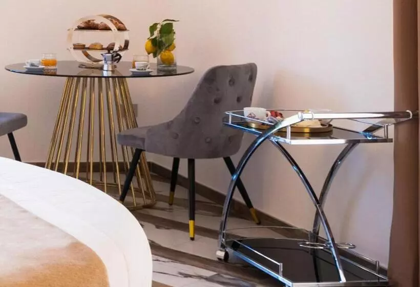 Aamiaismajoitus (B&B) Sant Antonino Luxury Suite