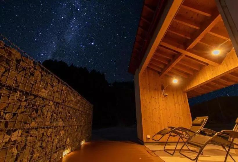 Hotelli 湯の里いけもり別館 天座