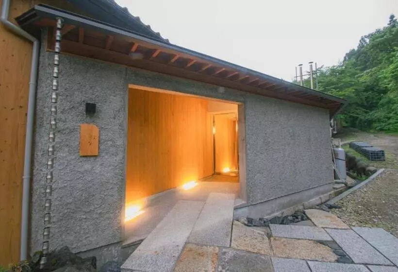 Hotelli 湯の里いけもり別館 天座