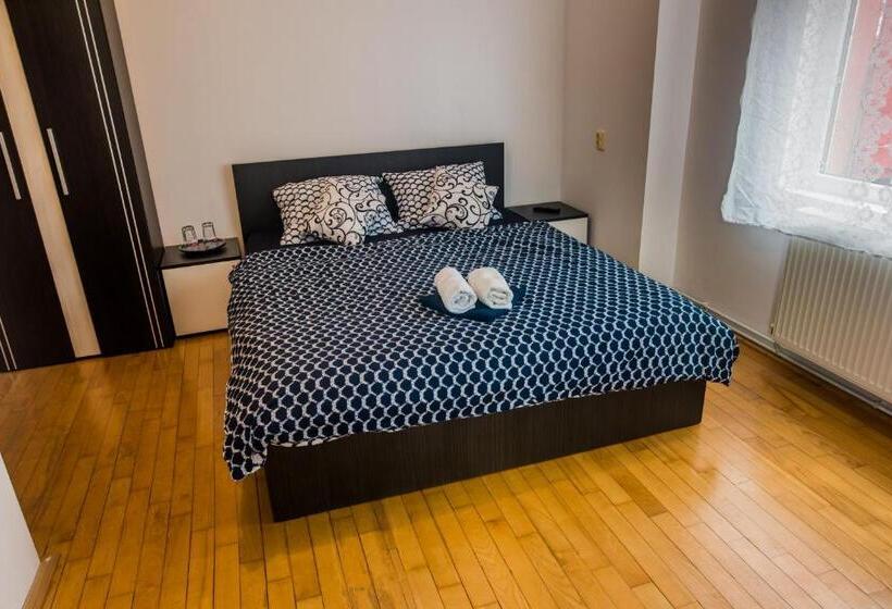 پانسیون Casa Flavius